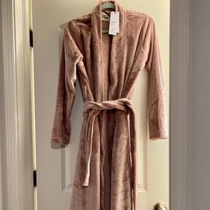 NWT Ugg Marlow Robe - dusty pink color size medium
